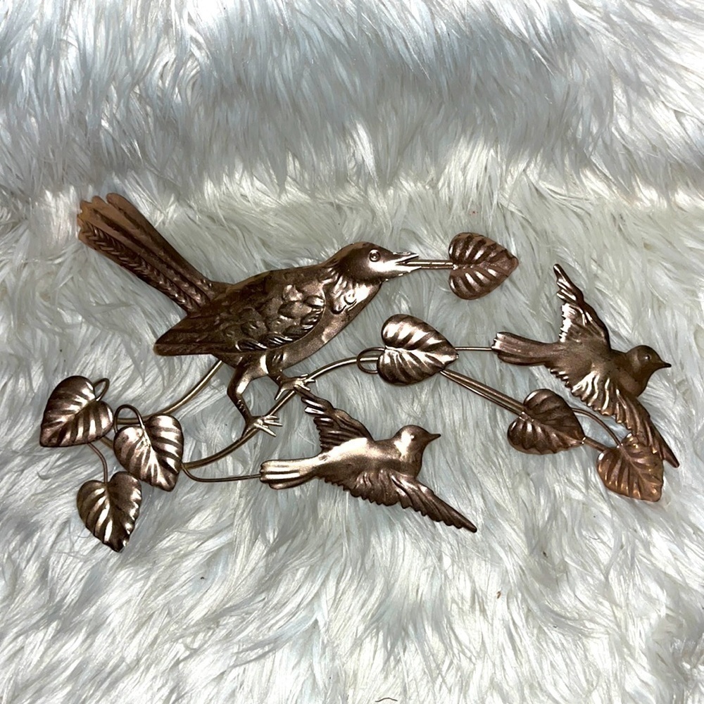 Vintage HOMCO gold metal bird swag. Painted gold.